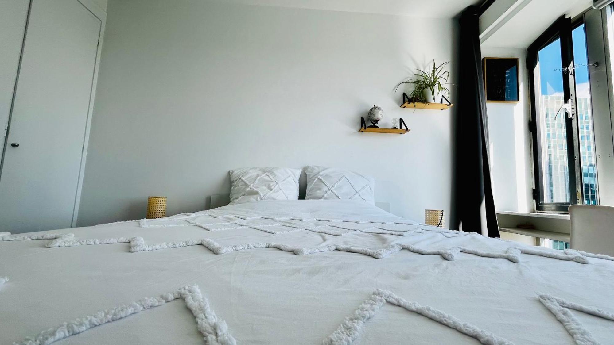 2 Private Bedrooms, Montparnasse Station 巴黎 外观 照片